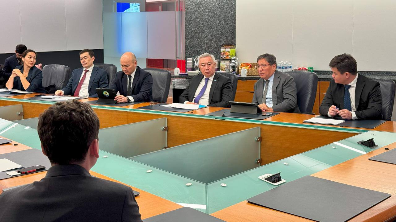 Kazakhstan calls on Honeywell to plant flag with regional office