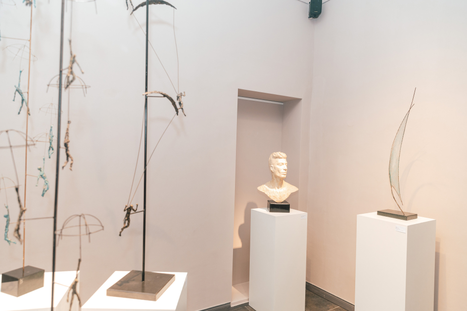 Leyla Aliyeva and Arzu Aliyeva attend opening of MAMA Mother Nature int'l art exhibition in Berlin (PHOTO)