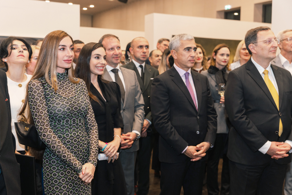 Leyla Aliyeva and Arzu Aliyeva attend opening of MAMA Mother Nature int'l art exhibition in Berlin (PHOTO)