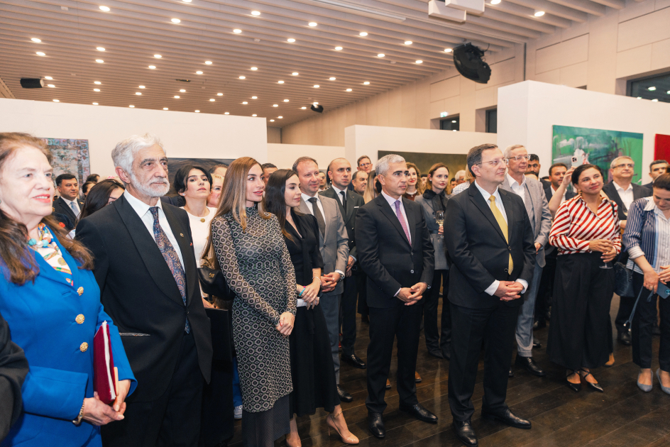 Leyla Aliyeva and Arzu Aliyeva attend opening of MAMA Mother Nature int'l art exhibition in Berlin (PHOTO)
