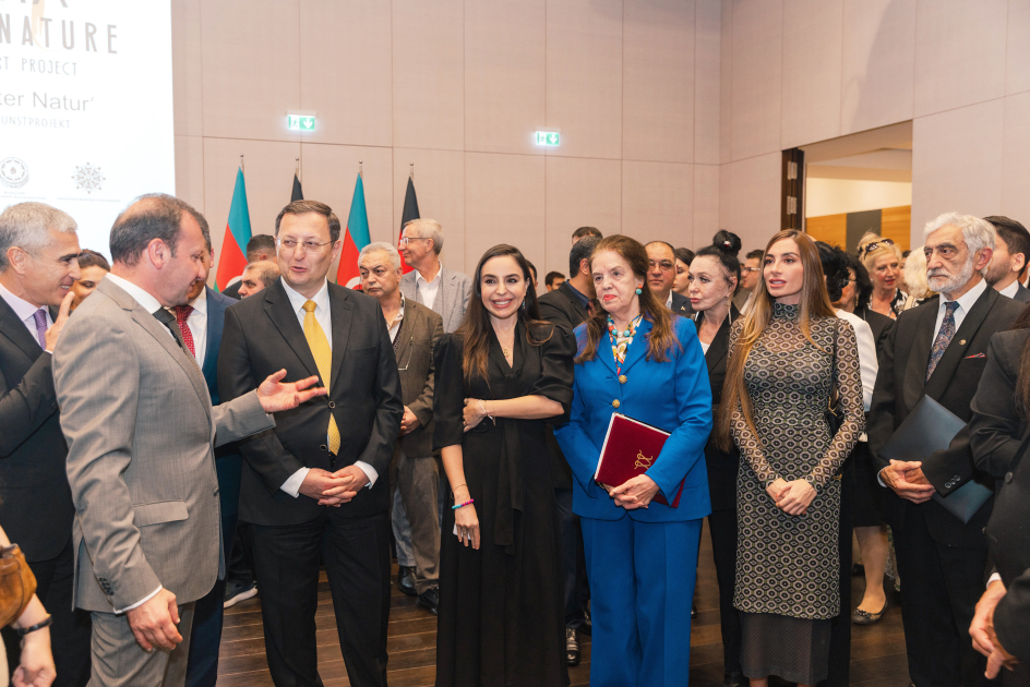 Leyla Aliyeva and Arzu Aliyeva attend opening of MAMA Mother Nature int'l art exhibition in Berlin (PHOTO)