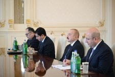 President Ilham Aliyev receives Executive Director of UN-Habitat (PHOTO/VIDEO)