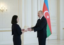 President Ilham Aliyev accepts credentials of newly appointed French ambassador (PHOTO/VIDEO)