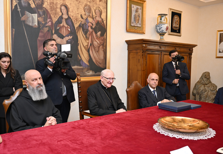 First VP Mehriban Aliyeva meets with Archpriest of Papal Basilica of Saint Paul Outside Walls in Vatican (PHOTO/VIDEO)