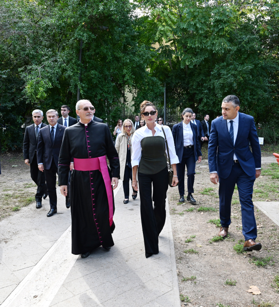 First VP Mehriban Aliyeva attends opening ceremony of restoration project for Catacombs of Saint Commodus in Vatican (PHOTO/VIDEO)
