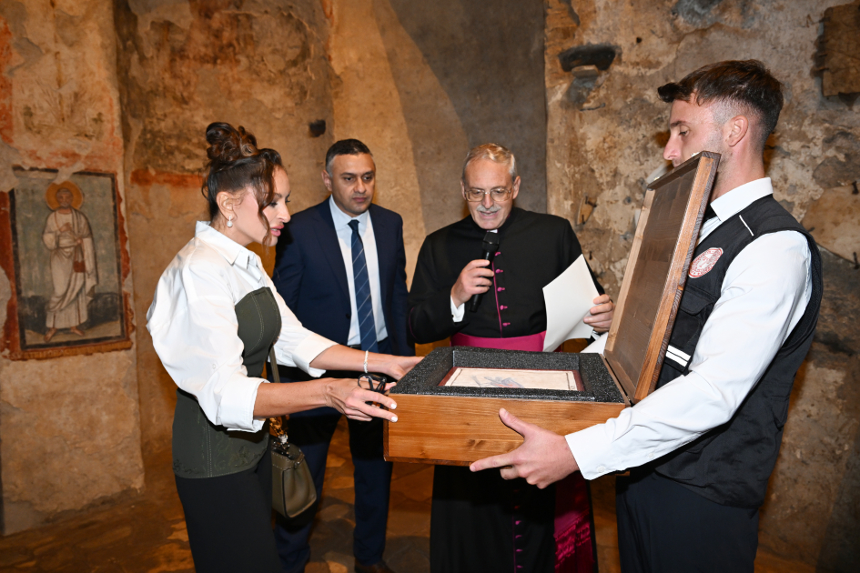 First VP Mehriban Aliyeva attends opening ceremony of restoration project for Catacombs of Saint Commodus in Vatican (PHOTO/VIDEO)