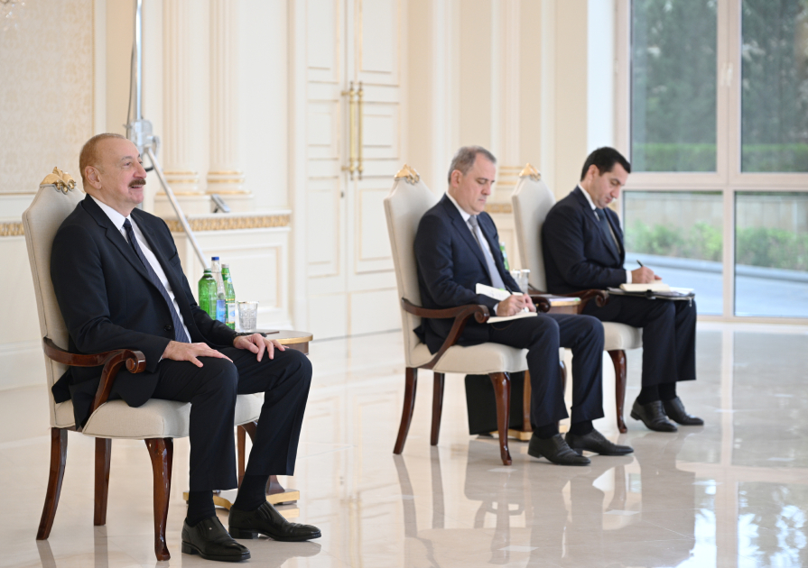 President Ilham Aliyev receives credentials of incoming ambassador of the Netherlands (PHOTO/VIDEO)