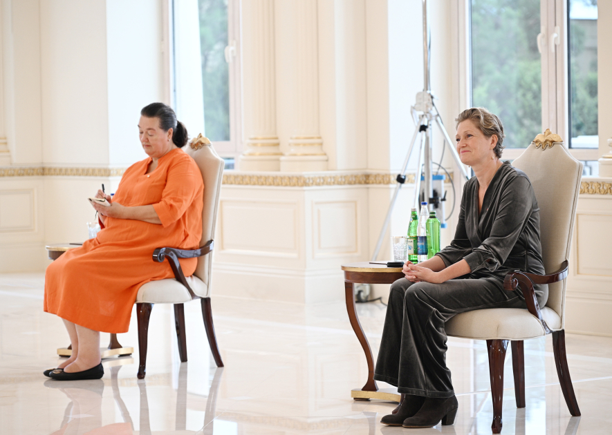 President Ilham Aliyev receives credentials of incoming ambassador of the Netherlands (PHOTO/VIDEO)