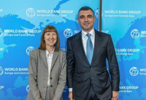 Azerbaijan, WB evaluate options for expanding co-op in sustainable dev't (PHOTO)