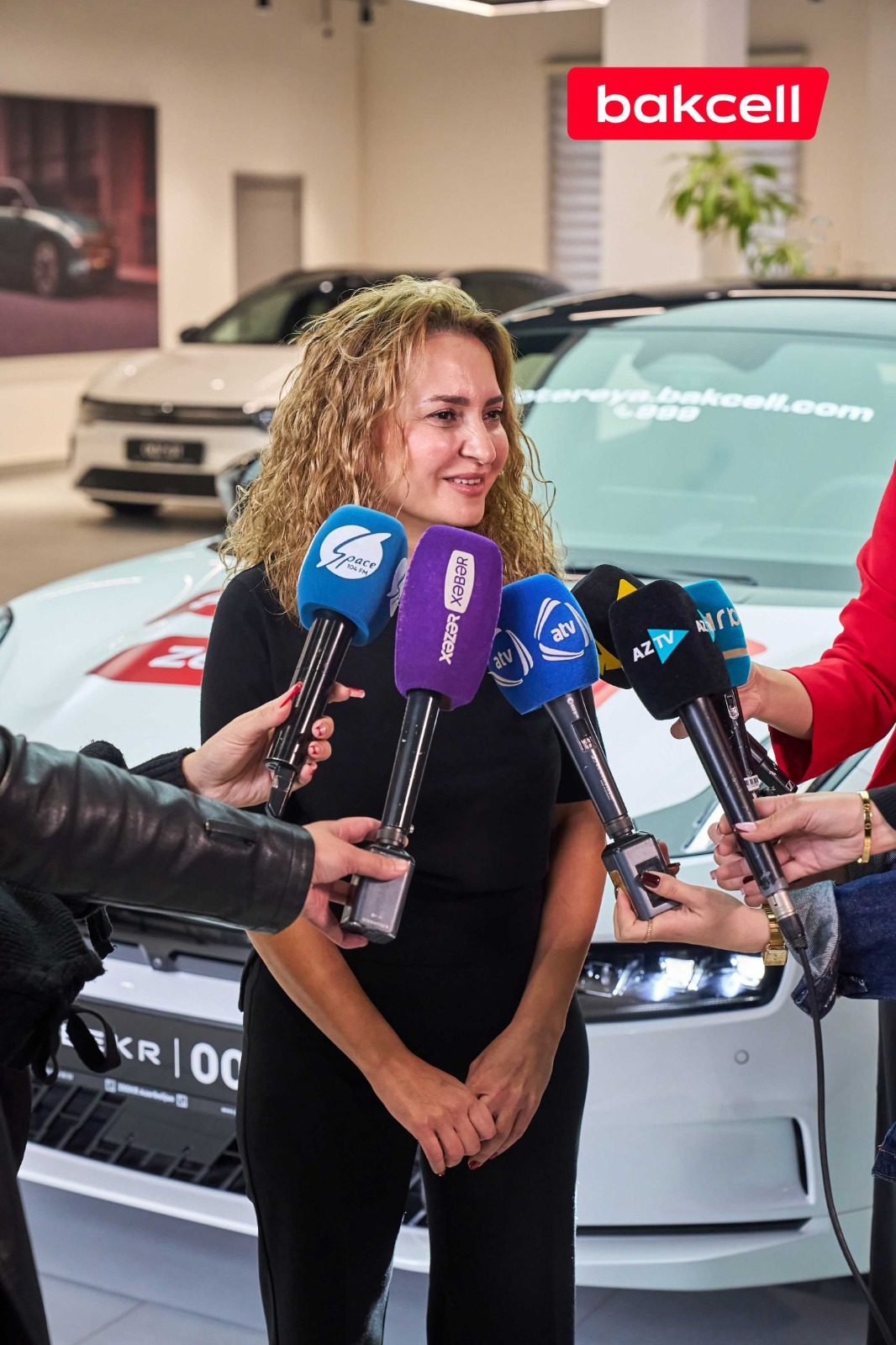 Excitement at its peak – the 2nd of 14 cars has been won! (PHOTO)