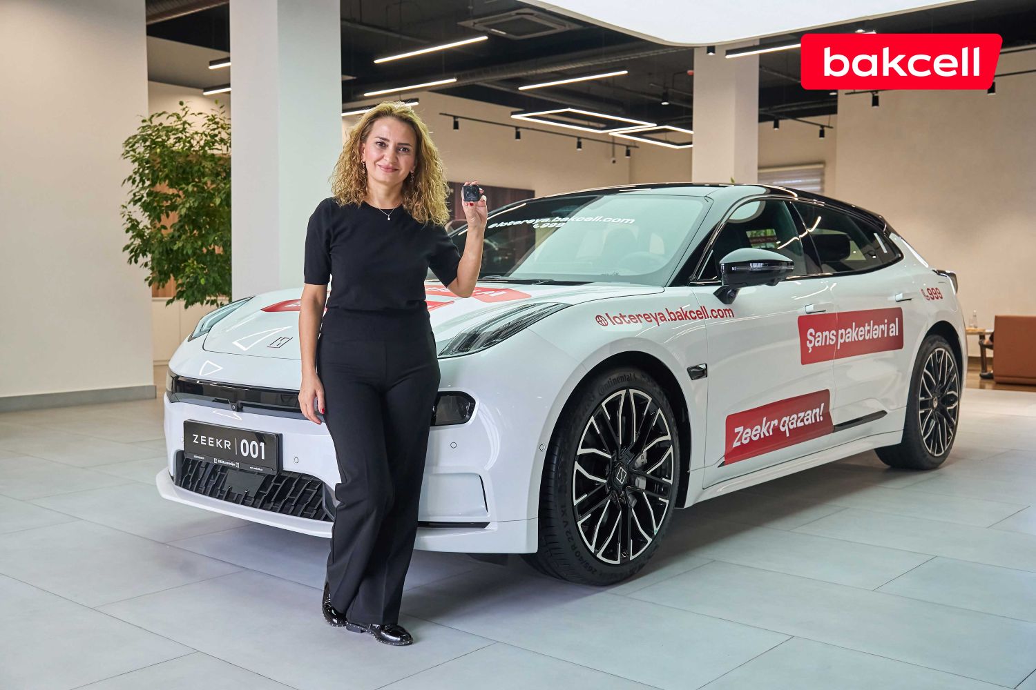 Excitement at its peak – the 2nd of 14 cars has been won! (PHOTO)