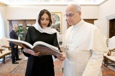 First VP Mehriban Aliyeva meets Pope Leo XIV (PHOTO/VIDEO)