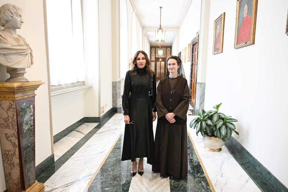 First VP Mehriban Aliyeva meets President of Vatican City State Governorate (PHOTO)