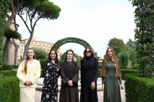 First VP Mehriban Aliyeva and family members attend tree planting ceremony in Vatican Gardens (PHOTO/VIDEO)