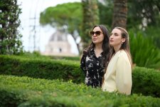 First VP Mehriban Aliyeva and family members attend tree planting ceremony in Vatican Gardens (PHOTO/VIDEO)