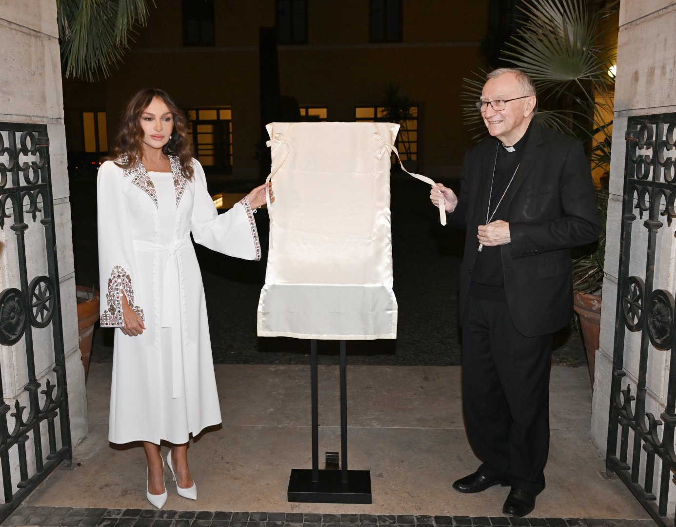 First VP Mehriban Aliyeva attends opening of administrative office of Embassy of Azerbaijan to the Holy See (PHOTO)