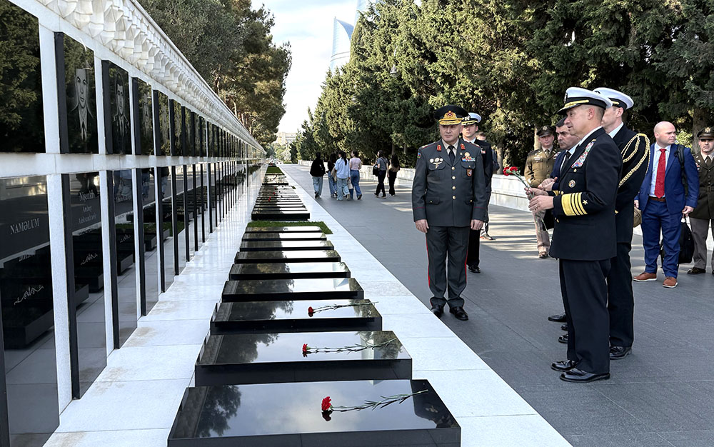 Azerbaijan, US discuss new prospects for military cooperation (PHOTO/VIDEO)