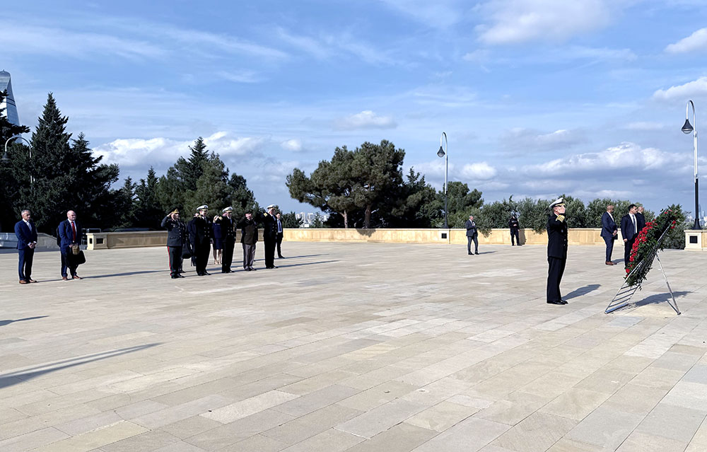 Azerbaijan, US discuss new prospects for military cooperation (PHOTO/VIDEO)