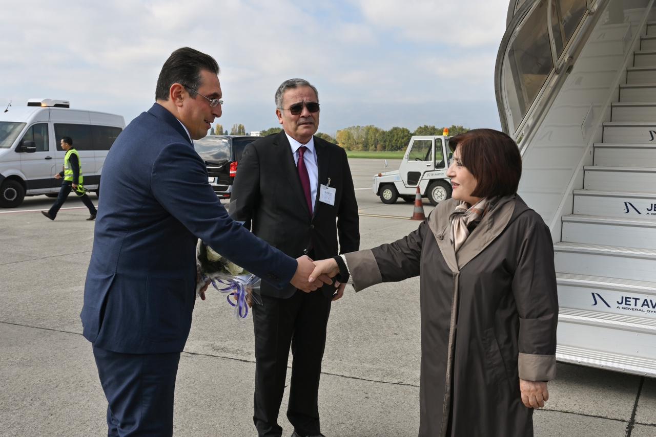 Azerbaijani parliament speaker arrives in Switzerland to participate in Assembly of Inter-Parliamentary Union (PHOTO)