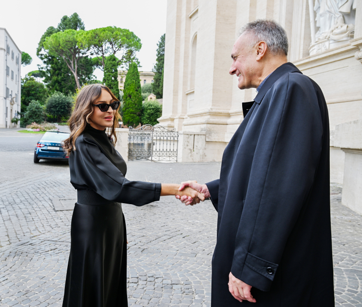 First VP Mehriban Aliyeva inspects restoration progress at Saint Peter’s Basilica (PHOTO/VIDEO)