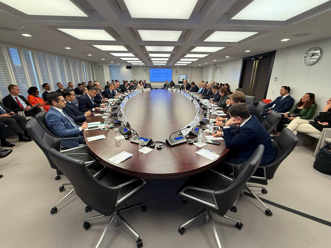 Kyrgyzstan explores global cooperation at IMF and World Bank gatherings