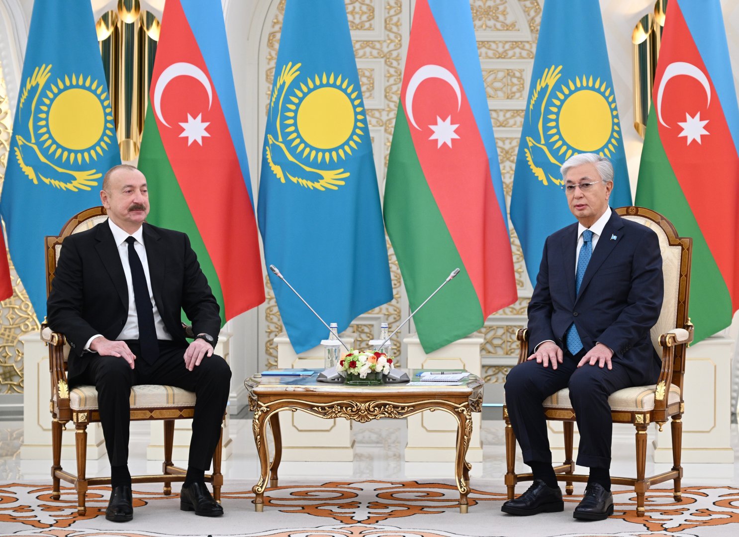 President Ilham Aliyev, President Kassym-Jomart Tokayev hold one-on-one meeting (PHOTO)