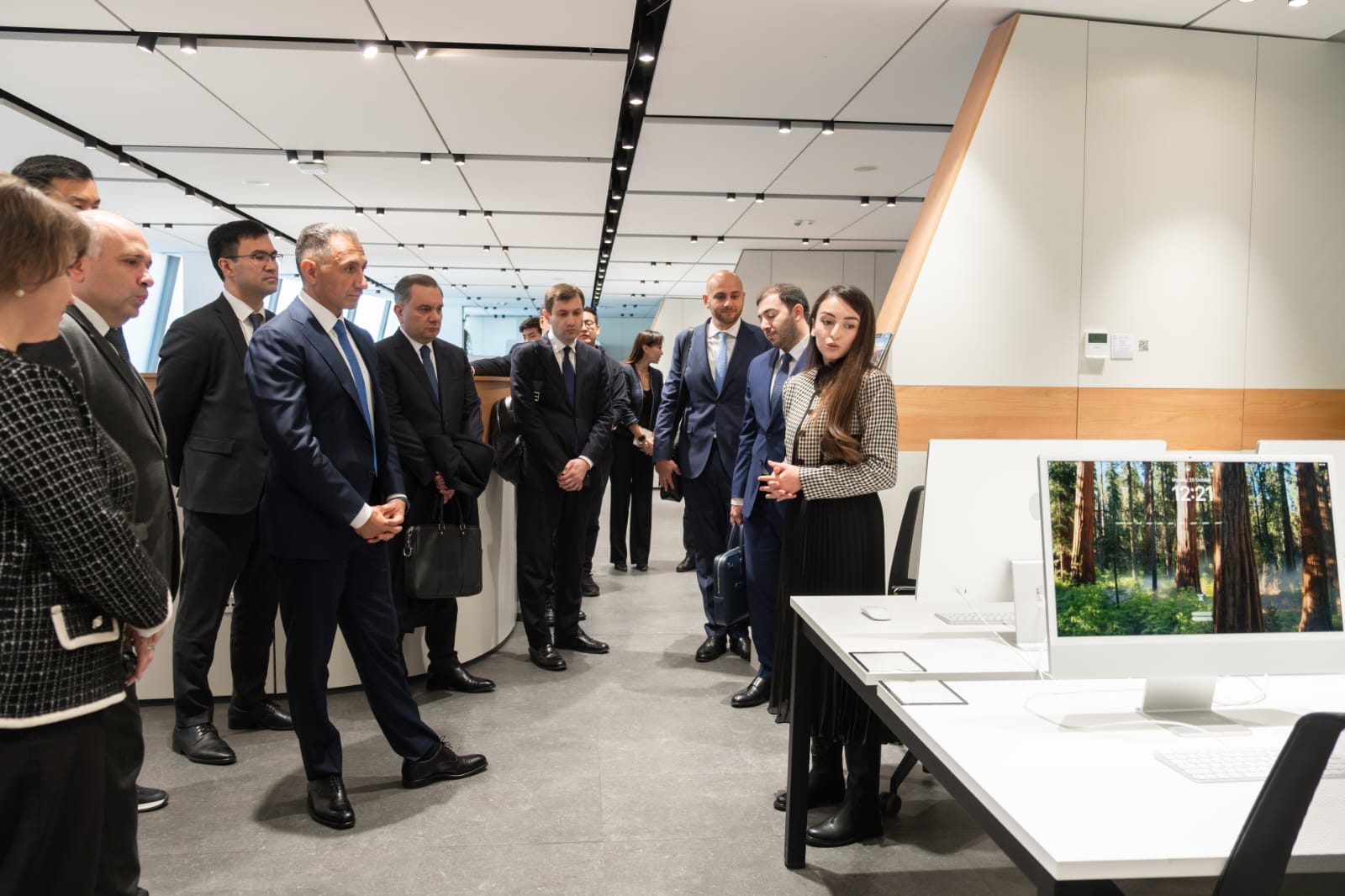Azerbaijan, Kazakhstan discuss prospects for co-op in digital technologies (PHOTO)