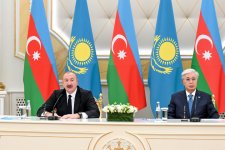 President Ilham Aliyev, President Kassym-Jomart Tokayev make press statements (PHOTO)