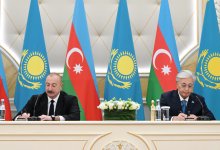Azerbaijan, Kazakhstan exchange documents (PHOTO/VIDEO)