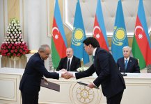 Azerbaijan, Kazakhstan exchange documents (PHOTO/VIDEO)