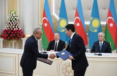 Azerbaijan, Kazakhstan exchange documents (PHOTO/VIDEO)