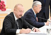 Azerbaijan, Kazakhstan exchange documents (PHOTO/VIDEO)