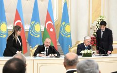 Azerbaijan, Kazakhstan exchange documents (PHOTO/VIDEO)