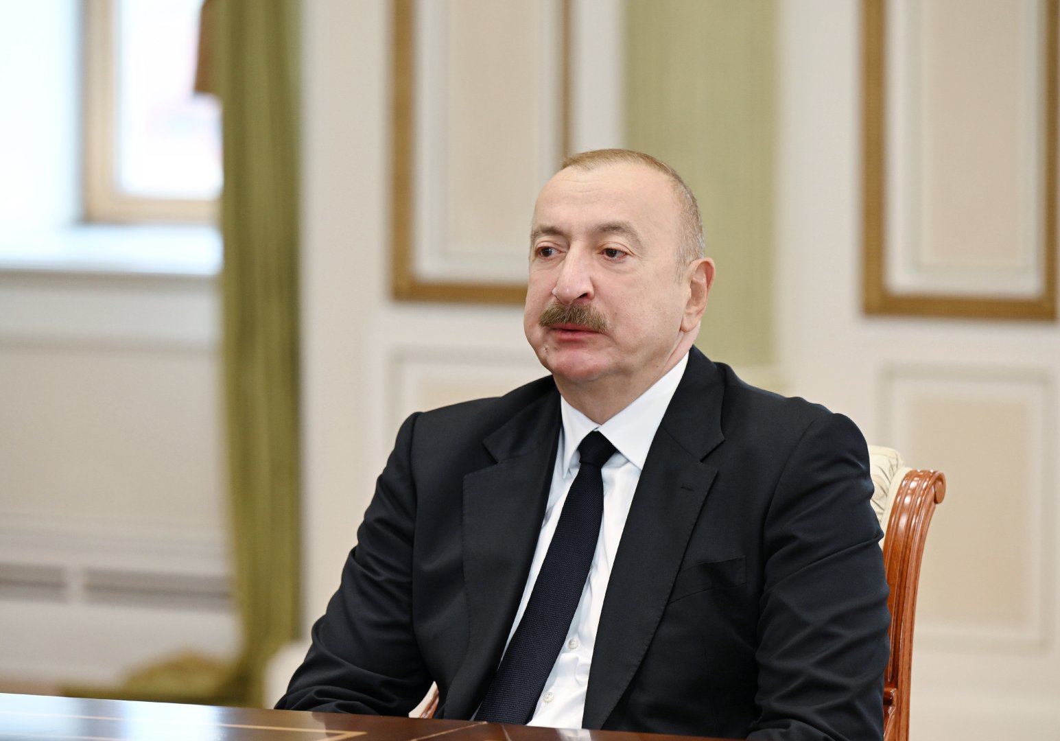 President Ilham Aliyev receives Estonia's FM (PHOTO)