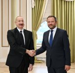President Ilham Aliyev receives Estonia's FM (PHOTO)