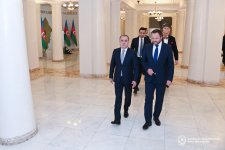 Azerbaijan, Estonia FMs hold meetings (PHOTO)