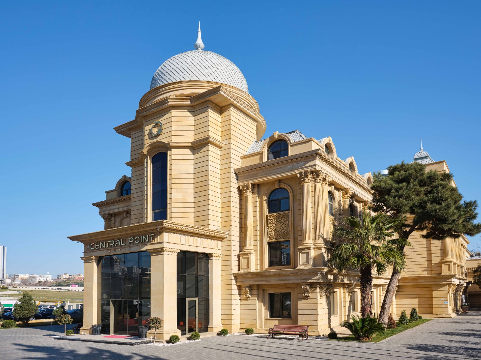 The Central Point Hotel - the perfect place for leisure and business in the heart of Baku (PHOTO)
