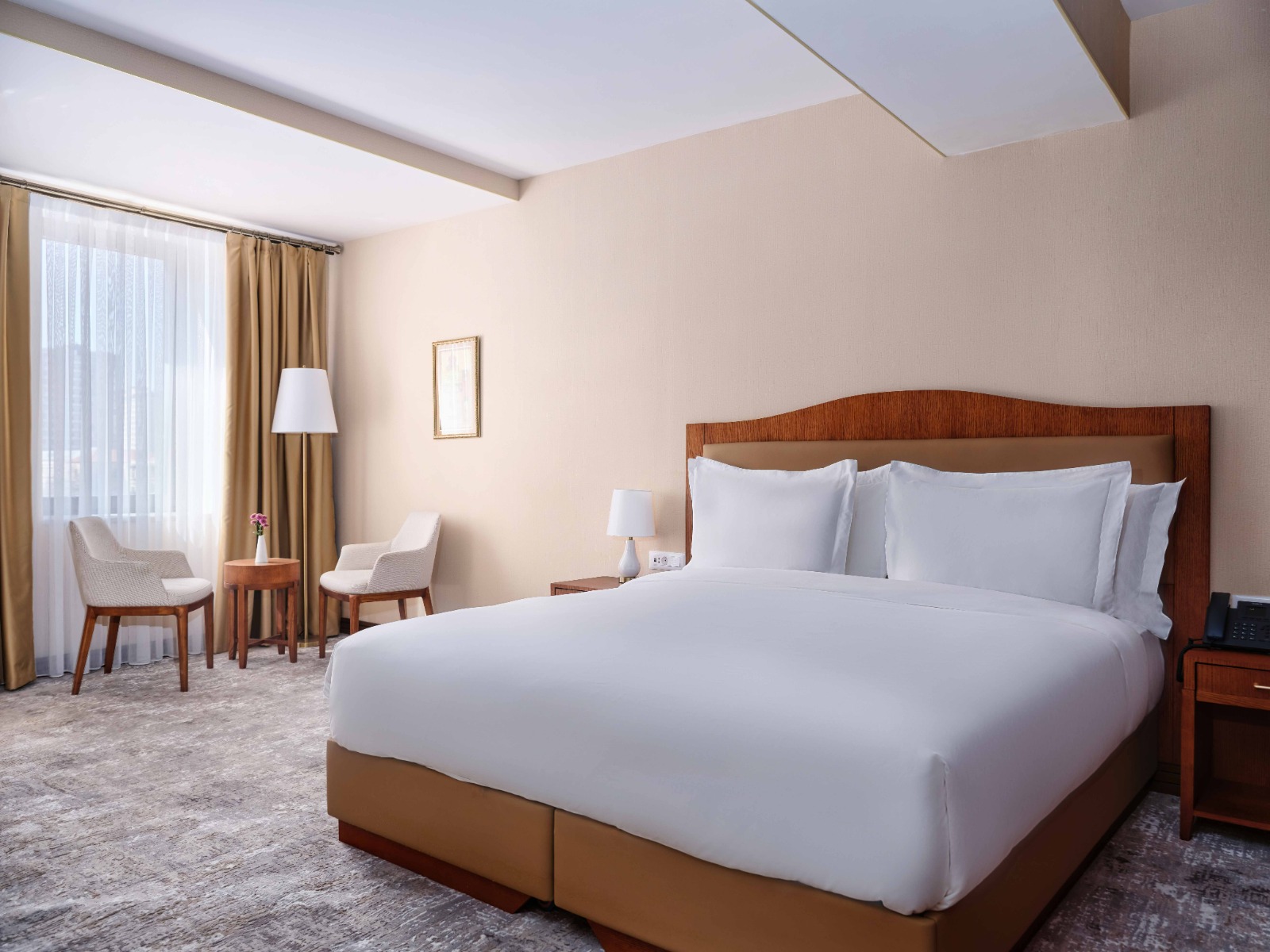 The Central Point Hotel - the perfect place for leisure and business in the heart of Baku (PHOTO)