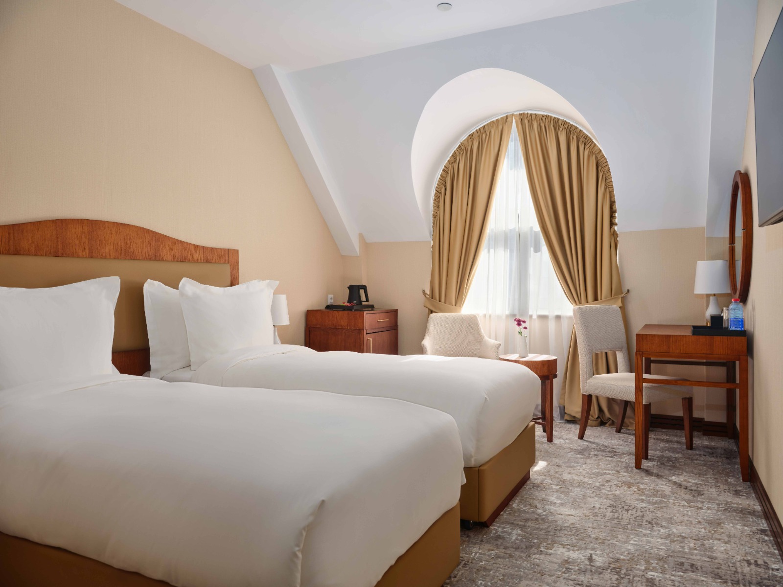 The Central Point Hotel - the perfect place for leisure and business in the heart of Baku (PHOTO)