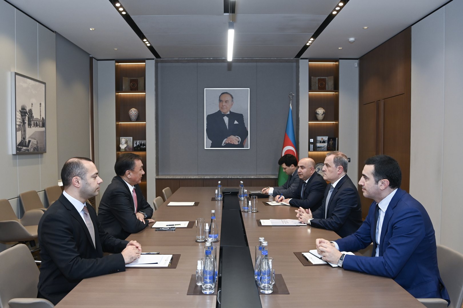 Azerbaijani foreign minister receives OTS secretary general