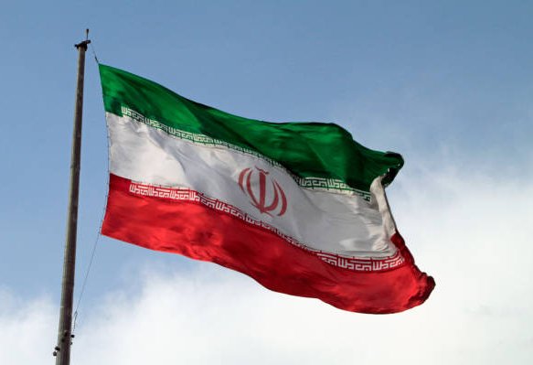 War, "snapback" and transit diplomacy: Iran's political-economic landscape in 2025