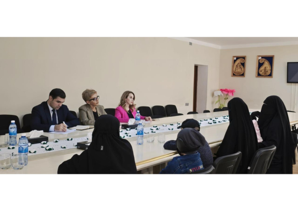 Azerbaijani Ombudsperson reps meet repatriated compatriots from Syria