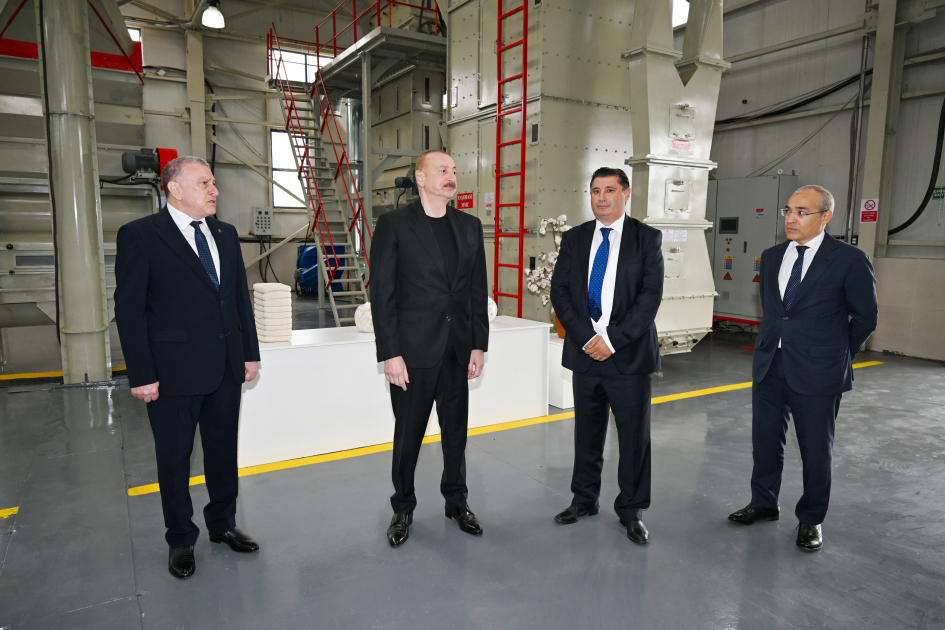 President Ilham Aliyev visits cotton processing plant in Sabirabad (PHOTO/VIDEO)