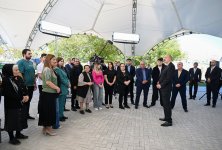 President Ilham Aliyev presents keys to apartments to residents of Horovlu village in Jabrayil district (PHOTO)