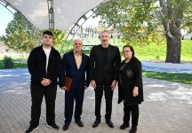 President Ilham Aliyev presents keys to apartments to residents of Horovlu village in Jabrayil district (PHOTO)