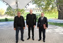 President Ilham Aliyev presents keys to apartments to residents of Horovlu village in Jabrayil district (PHOTO)