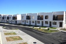 President Ilham Aliyev reviews completed 104-apartment residential complex in Zangilan (PHOTO)