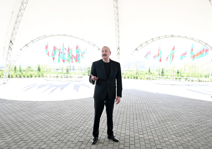 President Ilham Aliyev presents keys to apartments to residents of Mammadbayli and Aghali villages in Zangilan (PHOTO/VIDEO)