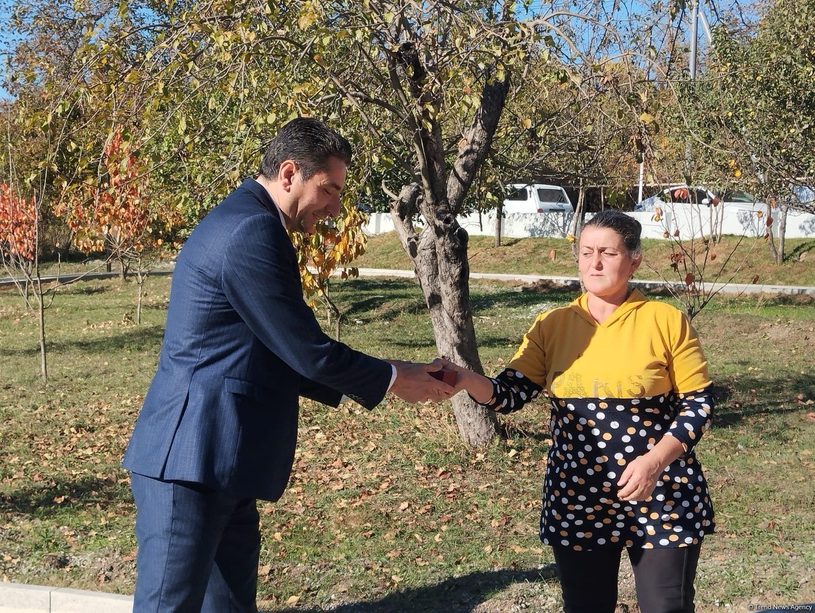 New wave of ex-IDPs setting in Khojaly's Badara village, get keys to homes (PHOTO)