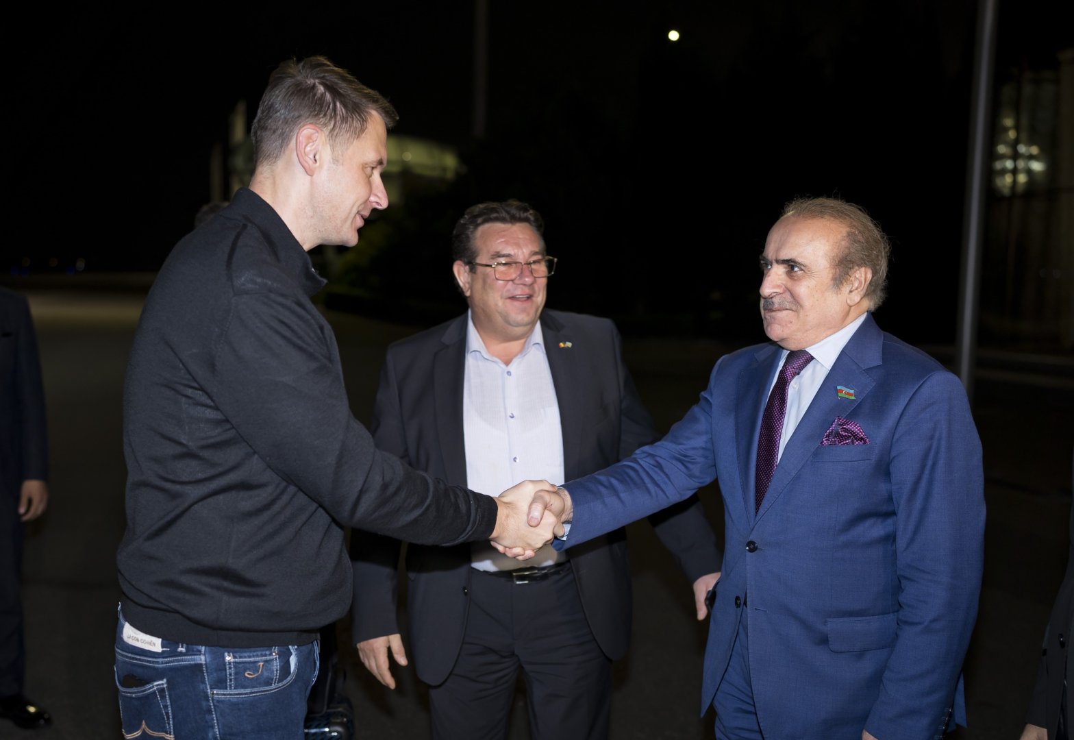 Romanian Parliament Senate chairman visits Azerbaijan (PHOTO)